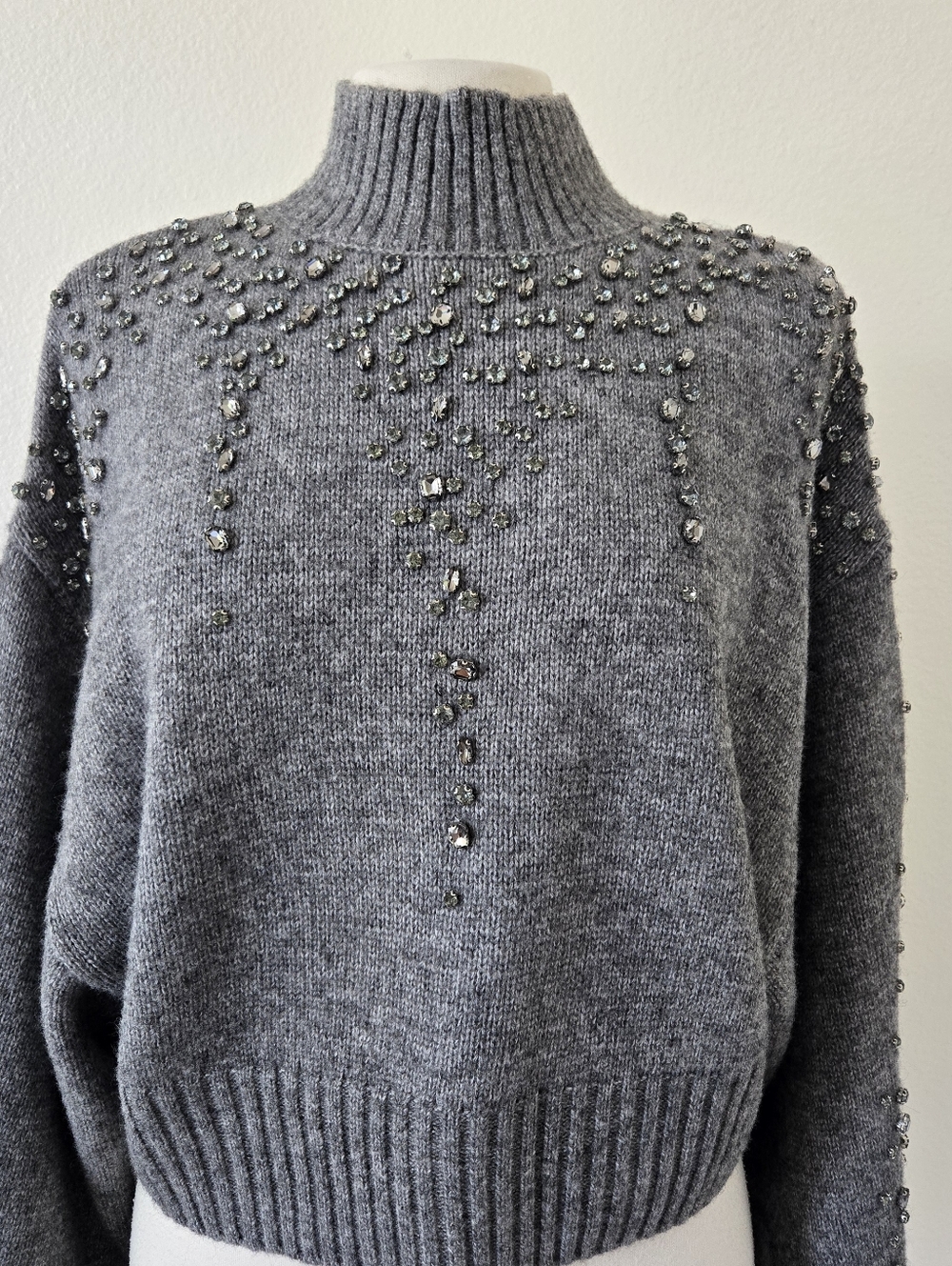 Zara Womens Rhinestones Embellished Knit Cropped Sweater Medium Wool Blend Gray - Picture 3 of 16